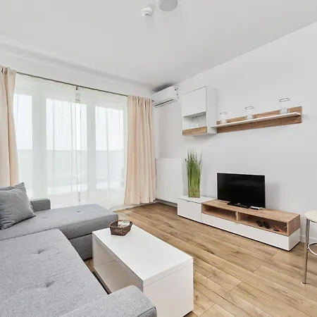 Krakowska 39 With Ac & Parking & Loggia By Renters 아파트 *