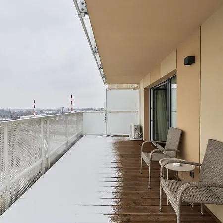 Krakowska 39 With Ac & Parking & Loggia By Renters 아파트 *