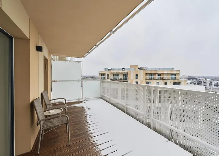 Krakowska 39 With Ac & Parking & Loggia By Renters Breslavia