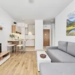 Krakowska 39 With Ac & Parking & Loggia By Renters Apartmán Vratislav