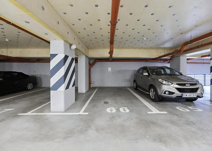 Krakowska 39 With Ac & Parking & Loggia By Renters *